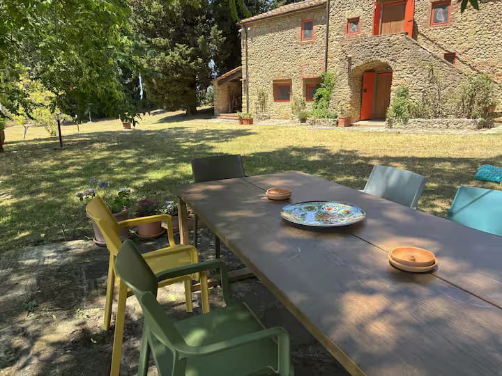 Cena all'aperto sotto il cielo stellato con vista panoramica villa Il Pietraio Guardistallo